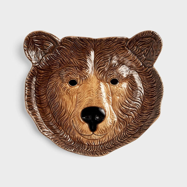 Plate grizzly bear